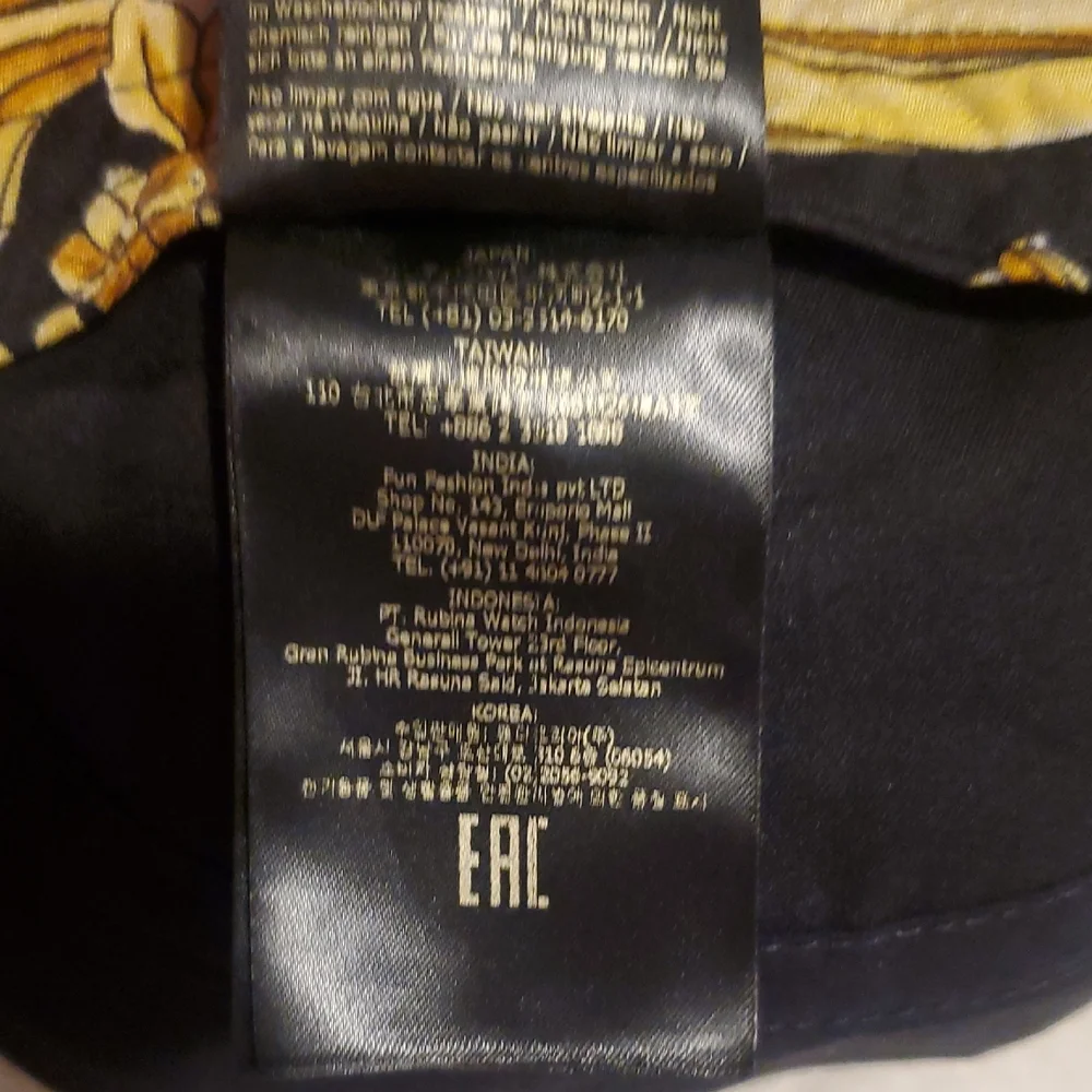 FENDACE Fendi x Versace Silk Cap Hat - Picture 8 of 17